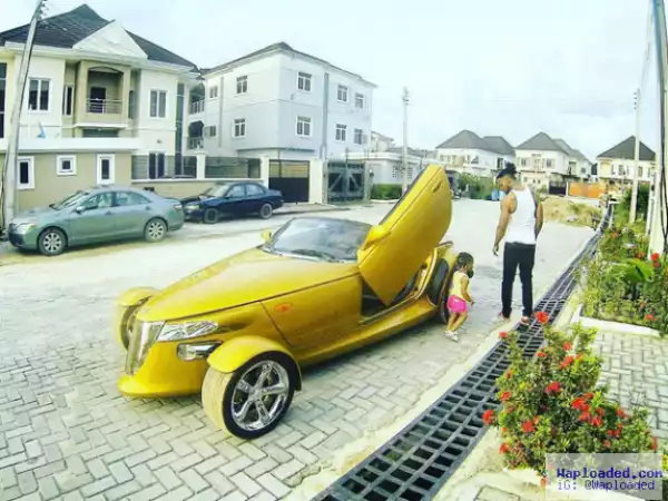 Photo: Singer Flavour takes a ride with his daughter